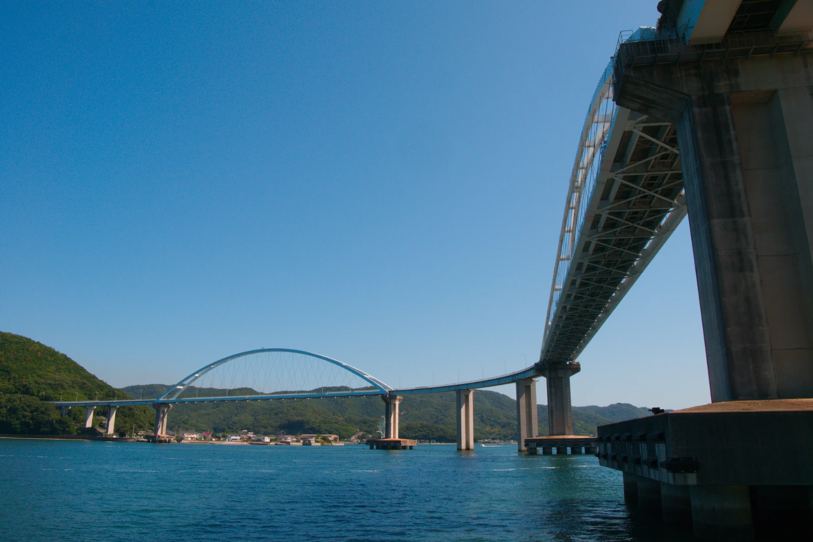 内海大橋